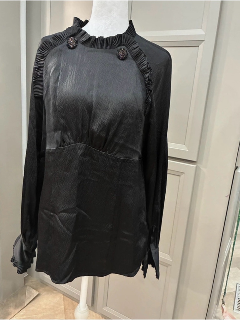 BCBGMaxAzria Black Ruffled-Neck Long Sleeve Blouse